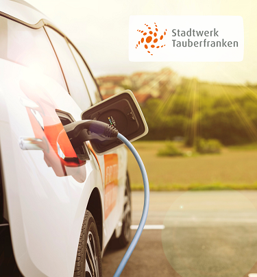 Ein Elektroauto wird geladen